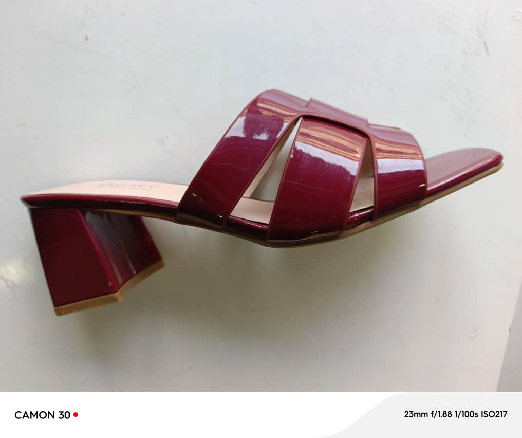 Chaussures ouvertes