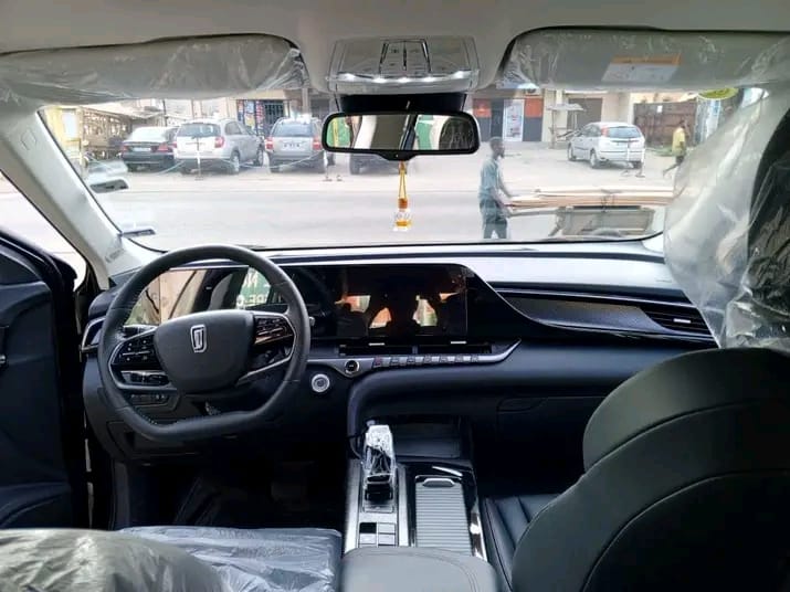 LOCATION DE VOITURE